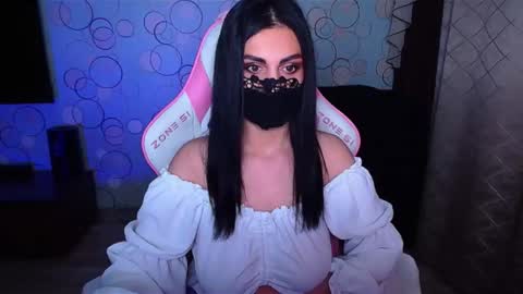   Yasmina   online show from 11-12-25, 04:35