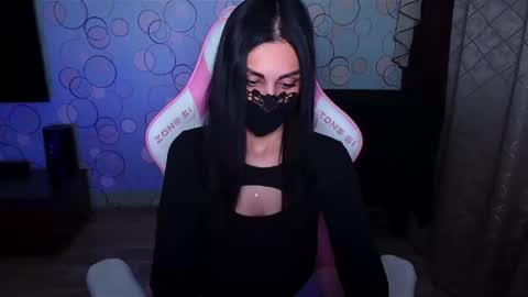   Yasmina   online show from 11-24-25, 03:39