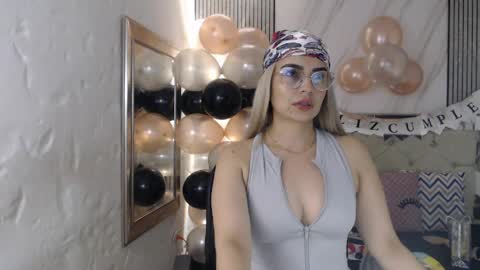 ashley__tylor online show from 04-24-26, 03:20