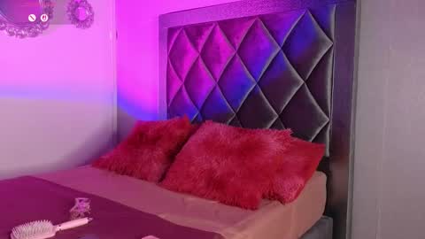 Ashley online show from 02-18-26, 08:38