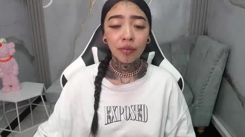 Snapshot of ashley_blum_v chatting on 11-07-25, 10:21 ashley_blum_v online show from 11-07-25, 10:21