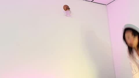 Ashley online show from 12-05-25, 11:52