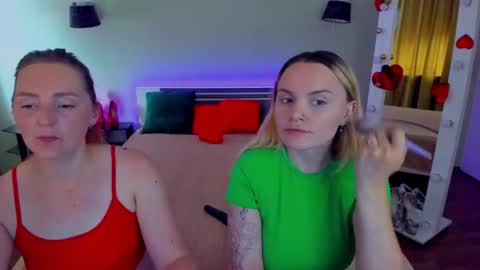 Snapshot of ashley_crashly chatting on 06-27-26, 09:03 Alina online show from 06-27-26, 09:03