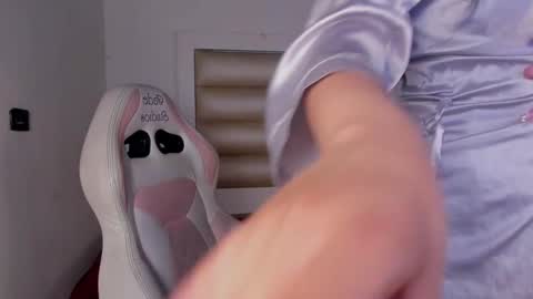 Snapshot of ashley_js chatting on 09-16-25, 02:01 ashley_js online show from 09-16-25, 02:01