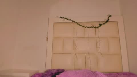 Snapshot of ashley_js chatting on 10-16-25, 03:02 ashley_js online show from 10-16-25, 03:02