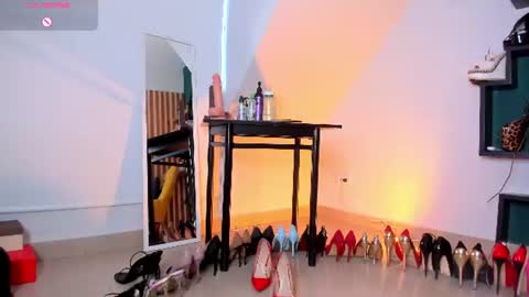 ashley_leon_ online show from 07-28-26, 04:39