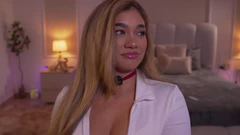  Ashley  online show from 11-29-25, 10:46