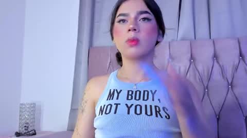 Snapshot of ashley_piinkk chatting on 02-25-25, 07:20 Ashley online show from 02-25-25, 07:20