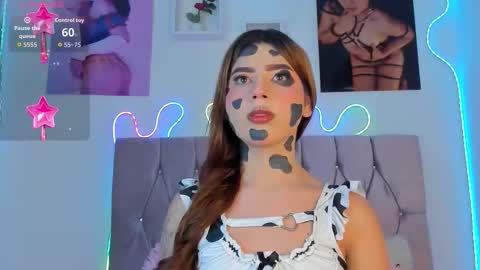 Snapshot of ashley_piinkk chatting on 10-19-25, 10:38 Ashley online show from 10-19-25, 10:38