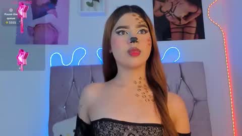 Snapshot of ashley_piinkk chatting on 10-31-25, 04:24 Ashley online show from 10-31-25, 04:24