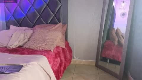 CAMILA online show from 12-19-25, 06:04