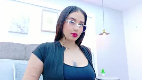 Snapshot of ashleyevans21 chatting on 09-22-25, 09:17 Ashley Evans online show from 09-22-25, 09:17