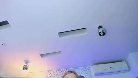 Snapshot of ashleyjonse chatting on 10-09-25, 05:38 AshleyJonse online show from 10-09-25, 05:38