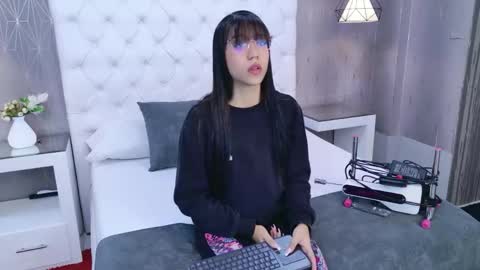 AshleyRoberh online show from 05-11-26, 07:44