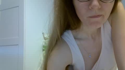 Ashley online show from 05-14-26, 05:58