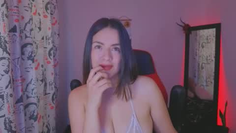 ASHLEY online show from 11-05-25, 01:22