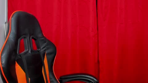 Snapshot of ashleytravis_ chatting on 01-09-25, 02:54 online show from 01-09-25, 02:54