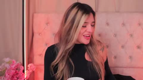 Ashley Lauren online show from 02-11-25, 07:12