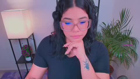 Ashleyy18   online show from 03-18-26, 12:36