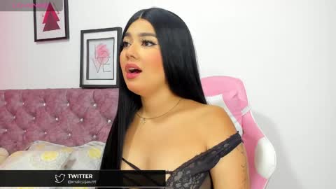 Snapshot of ashliekitty_011 chatting on 06-04-26, 12:38 Ashlie online show from 06-04-26, 12:38