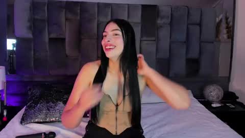 Ashly online show from 04-25-26, 02:47