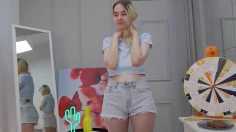 Snapshot of ashly_cherry chatting on 10-06-25, 11:51 ashly_cherry online show from 10-06-25, 11:51