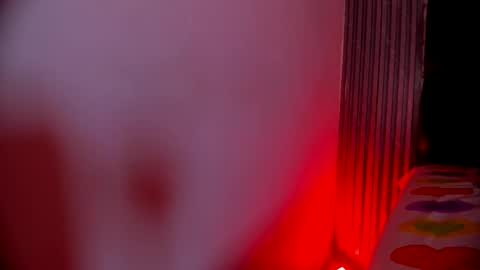 ashlybenison online show from 12-24-24, 06:44