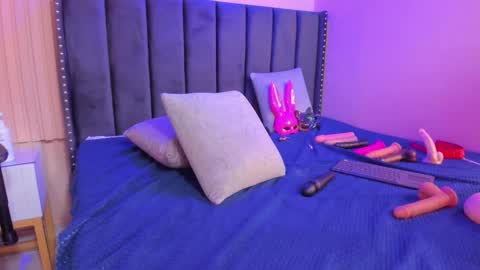 ashlye_miller_ online show from 02-09-25, 09:37