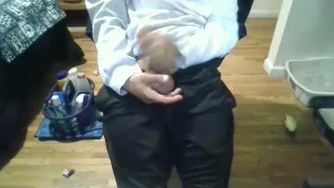 Snapshot of ashwaghanja12 chatting on 11-04-25, 10:42 Sampson online show from 11-04-25, 10:42