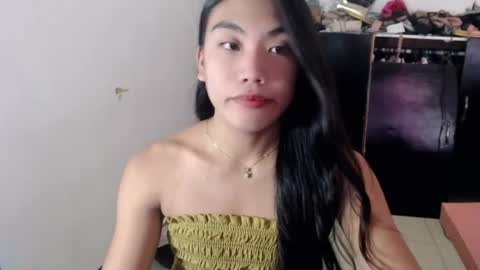 Snapshot of asian_alliyah chatting on 05-11-26, 02:28 asian_alliyah online show from 05-11-26, 02:28