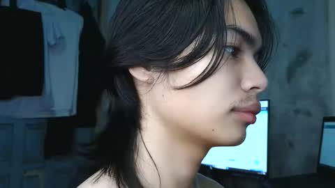 asian_babyboi online show from 10-16-25, 05:47