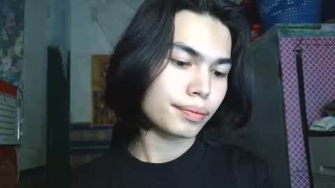 asian_babyboi online show from 05-18-26, 11:38