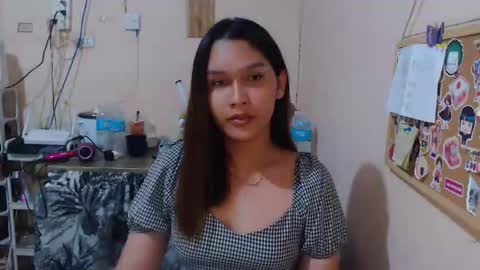 Snapshot of asian_glamm chatting on 05-07-26, 04:56 ANITA online show from 05-07-26, 04:56