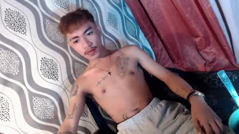 Snapshot of asian_kimxxx chatting on 12-25-24, 11:43 don online show from 12-25-24, 11:43