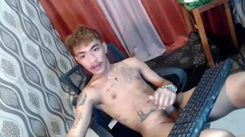 Snapshot of asian_kimxxx chatting on 01-01-25, 08:45 don online show from 01-01-25, 08:45