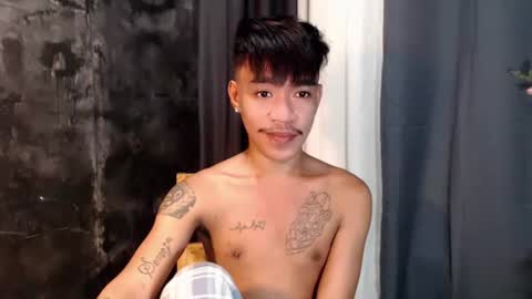 Snapshot of asian_kimxxx chatting on 10-21-25, 03:02 don online show from 10-21-25, 03:02