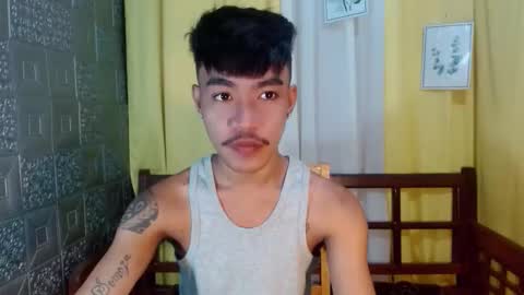 Snapshot of asian_kimxxx chatting on 10-25-25, 12:02 don online show from 10-25-25, 12:02