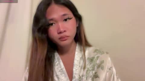 Snapshot of asian_loloera chatting on 05-23-26, 11:03 Rhea online show from 05-23-26, 11:03