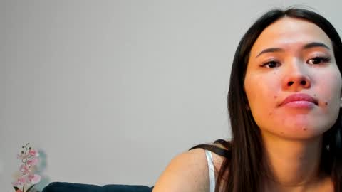 Snapshot of asian_pussy_cat chatting on 02-02-25, 10:49 Hare online show from 02-02-25, 10:49