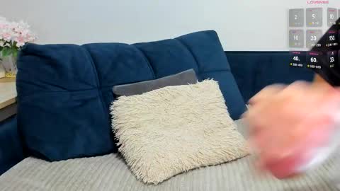 Snapshot of asian_pussy_cat chatting on 10-13-25, 06:13 Hare online show from 10-13-25, 06:13