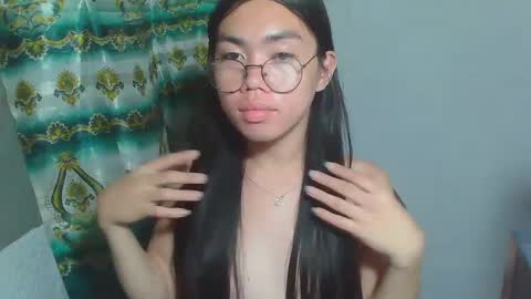 Snapshot of asian_rhean chatting on 03-01-25, 08:42 Rhean online show from 03-01-25, 08:42