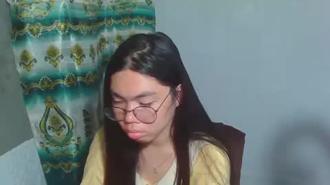 Snapshot of asian_rhean chatting on 03-07-25, 10:02 Rhean online show from 03-07-25, 10:02