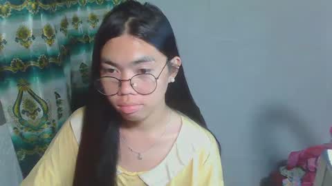 Snapshot of asian_rhean chatting on 03-09-25, 10:08 Rhean online show from 03-09-25, 10:08