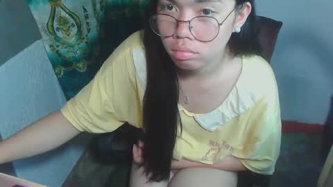 Snapshot of asian_rhean chatting on 03-12-25, 10:48 Rhean online show from 03-12-25, 10:48