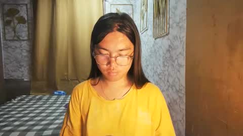 Snapshot of asian_rhean chatting on 09-11-25, 10:21 Rhean online show from 09-11-25, 10:21