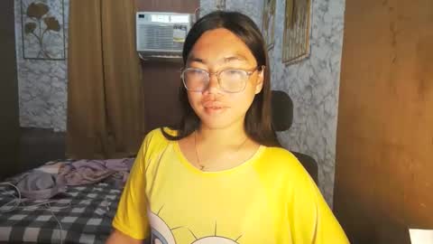 Snapshot of asian_rhean chatting on 09-26-25, 11:09 Rhean online show from 09-26-25, 11:09