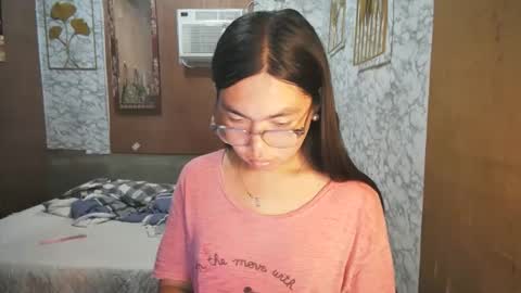 Snapshot of asian_rhean chatting on 10-07-25, 10:56 Rhean online show from 10-07-25, 10:56