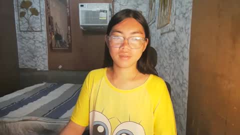 Snapshot of asian_rhean chatting on 10-21-25, 11:16 Rhean online show from 10-21-25, 11:16