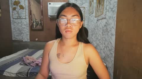 Snapshot of asian_rhean chatting on 11-03-25, 12:24 Rhean online show from 11-03-25, 12:24