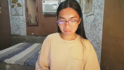 Snapshot of asian_rhean chatting on 11-07-25, 11:27 Rhean online show from 11-07-25, 11:27